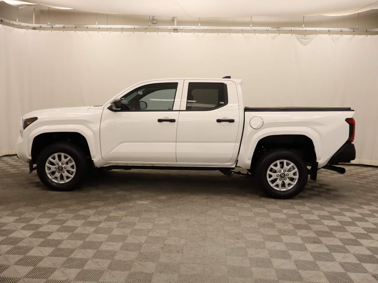 Used 2024 Ice Cap Toyota SR Crew Cab image 2
