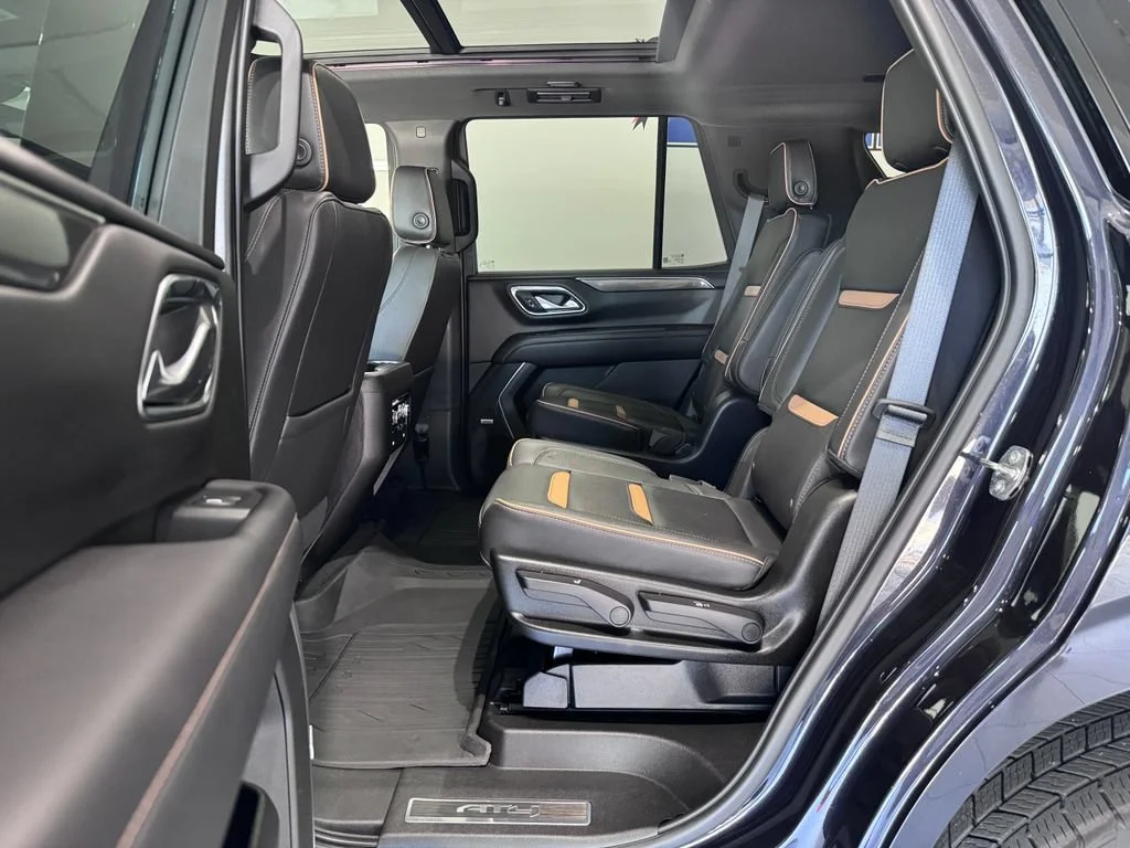 2023 GMC Yukon AT4 - Photo 14