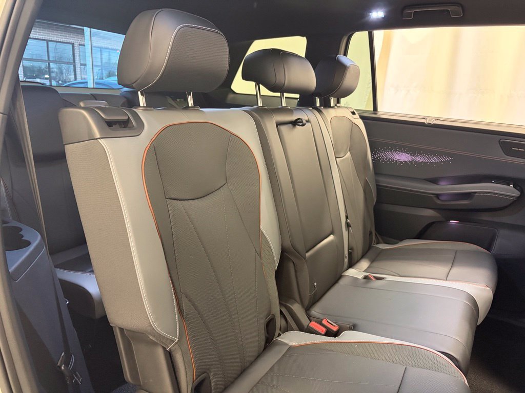 New 2027 Sandstone Volkswagen 2.0T SEL image 33