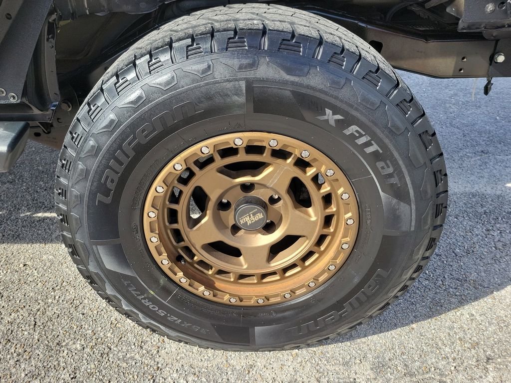 Used 2013 Black Jeep Sahara image 6