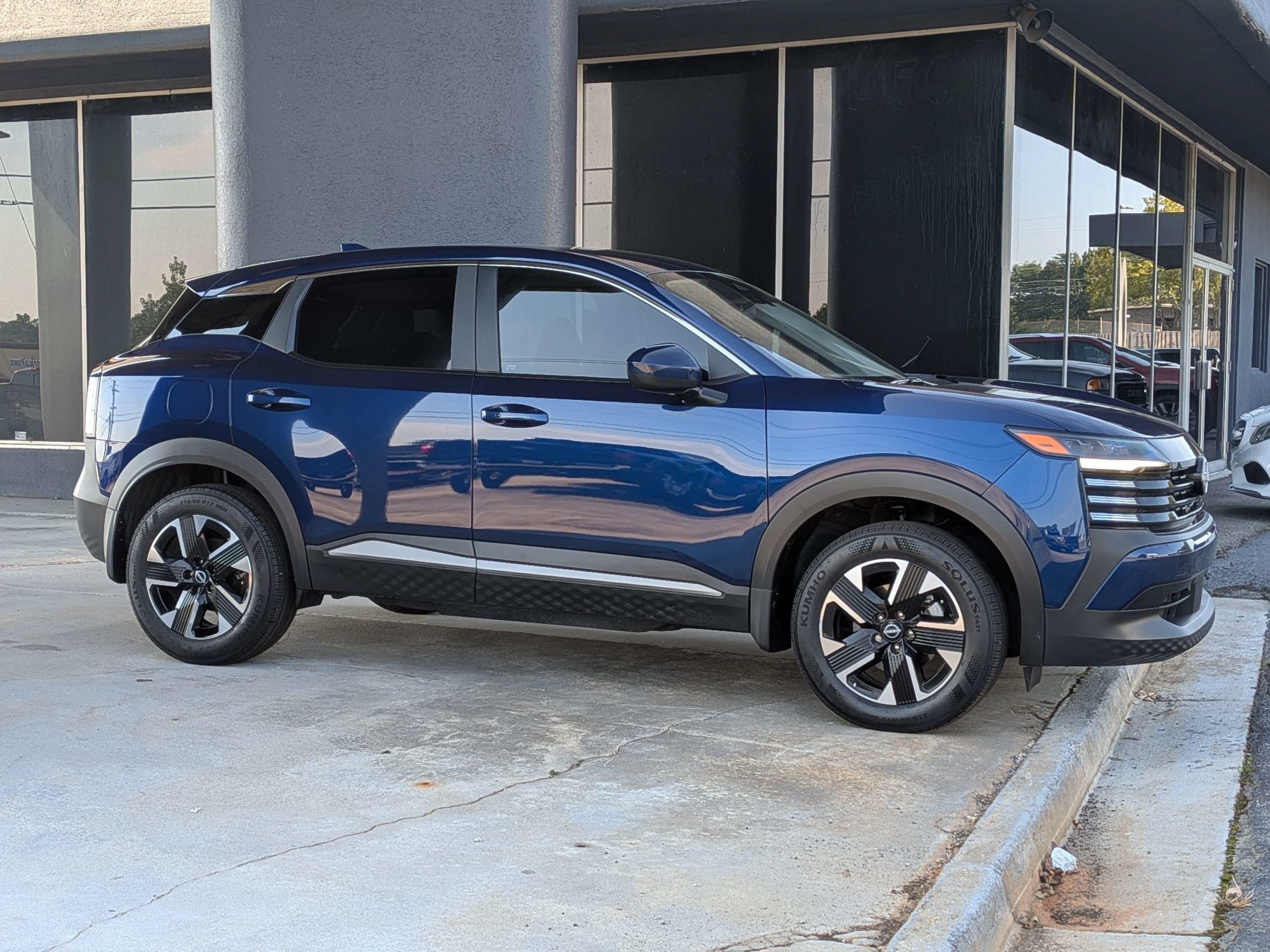 Used 2025 Blue Nissan SV image 1