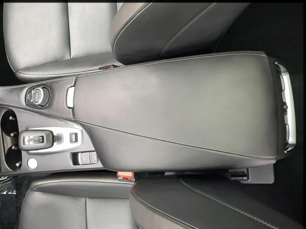 Used 2025 Gray INFINITI LUXE image 41