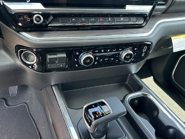 New 2026 Glacier White Tricoat GMC SLT image 24