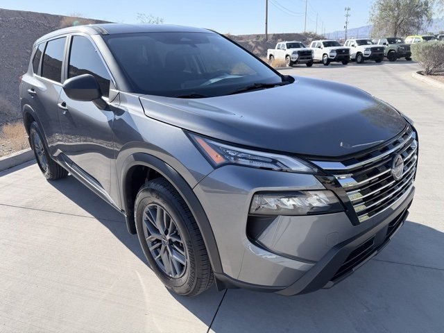 2025 Nissan Rogue S photo 3