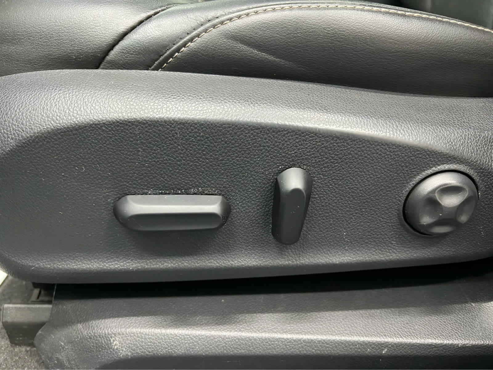 Used 2016 Ebony Twilight Metallic Buick Premium I image 14