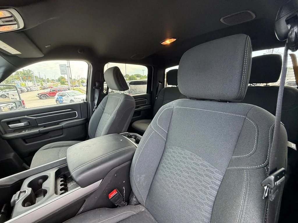 Used 2025 White Ram Big Horn image 15