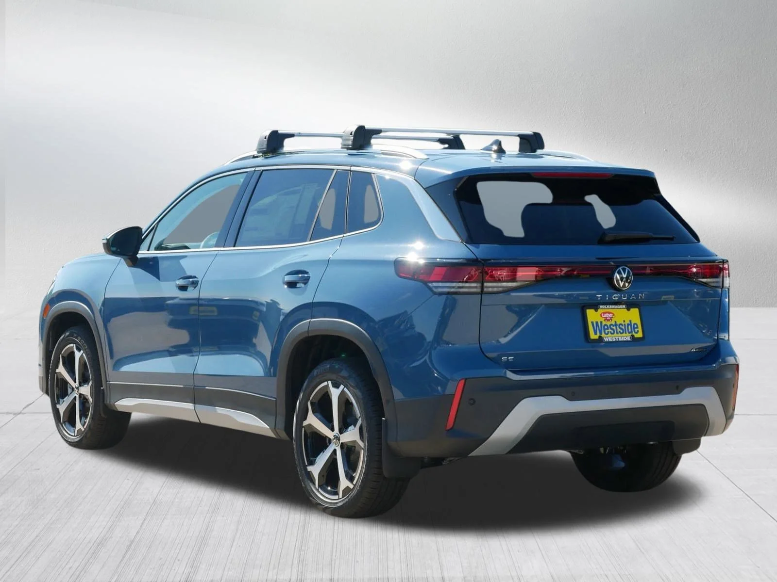 New 2025 Monterey Blue Pearl Volkswagen SE image 2
