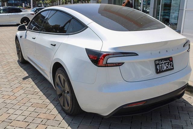 Used 2025 Pearl White Multi-Coat Tesla Long Range image 8
