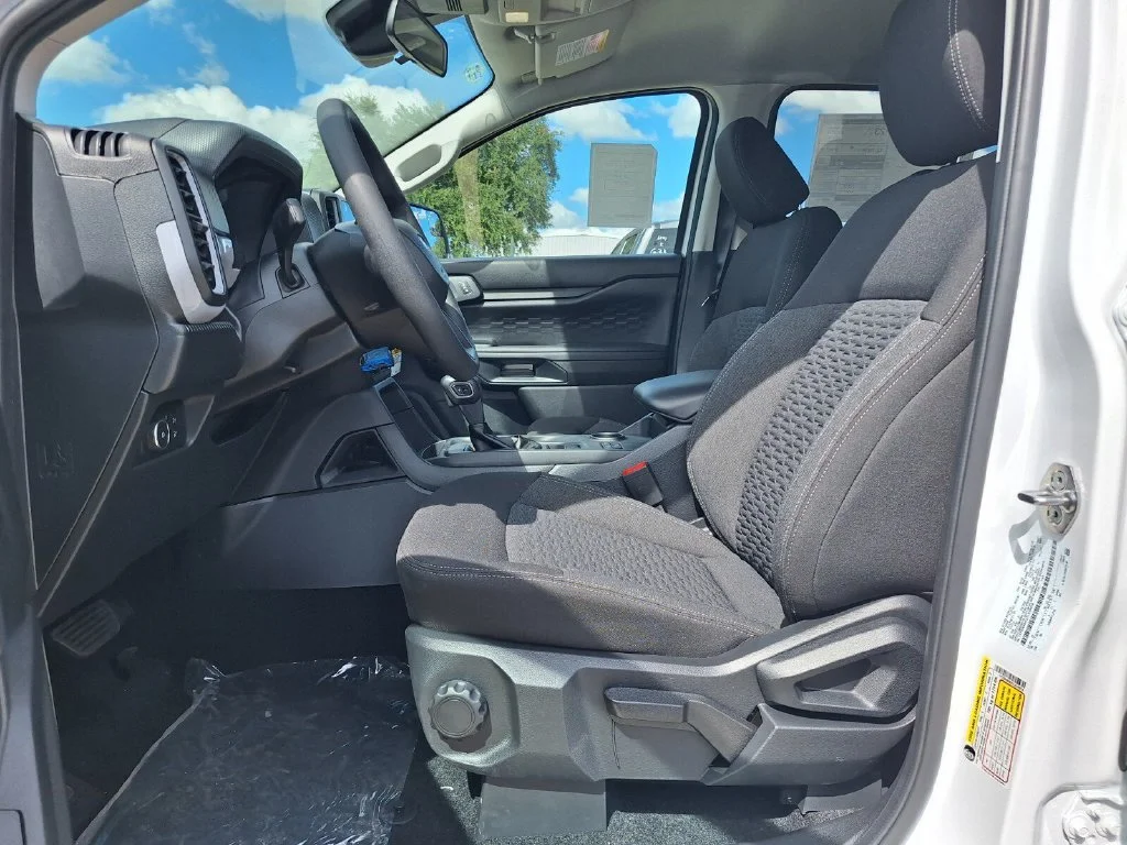 New 2026 Oxford White Ford XL image 9