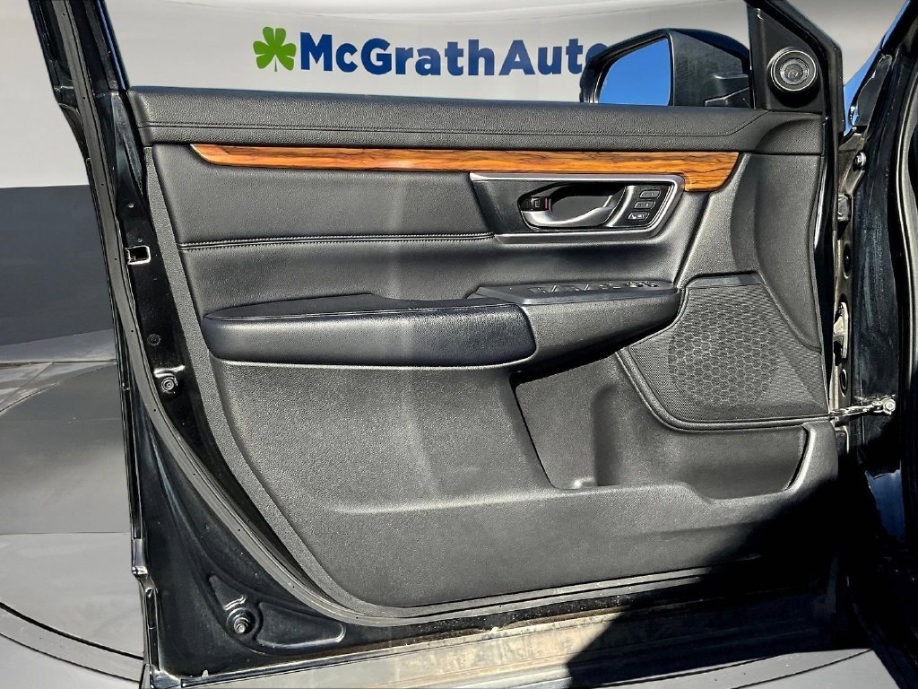 Used 2018 Black Honda Touring image 23