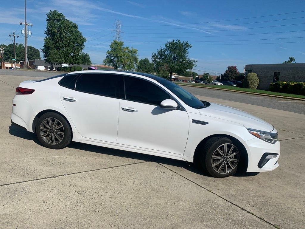 Used 2019 White Kia EX image 11