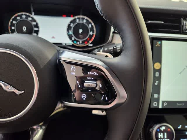 2026 Jaguar F-Pace R-Dynamic S - Photo 29