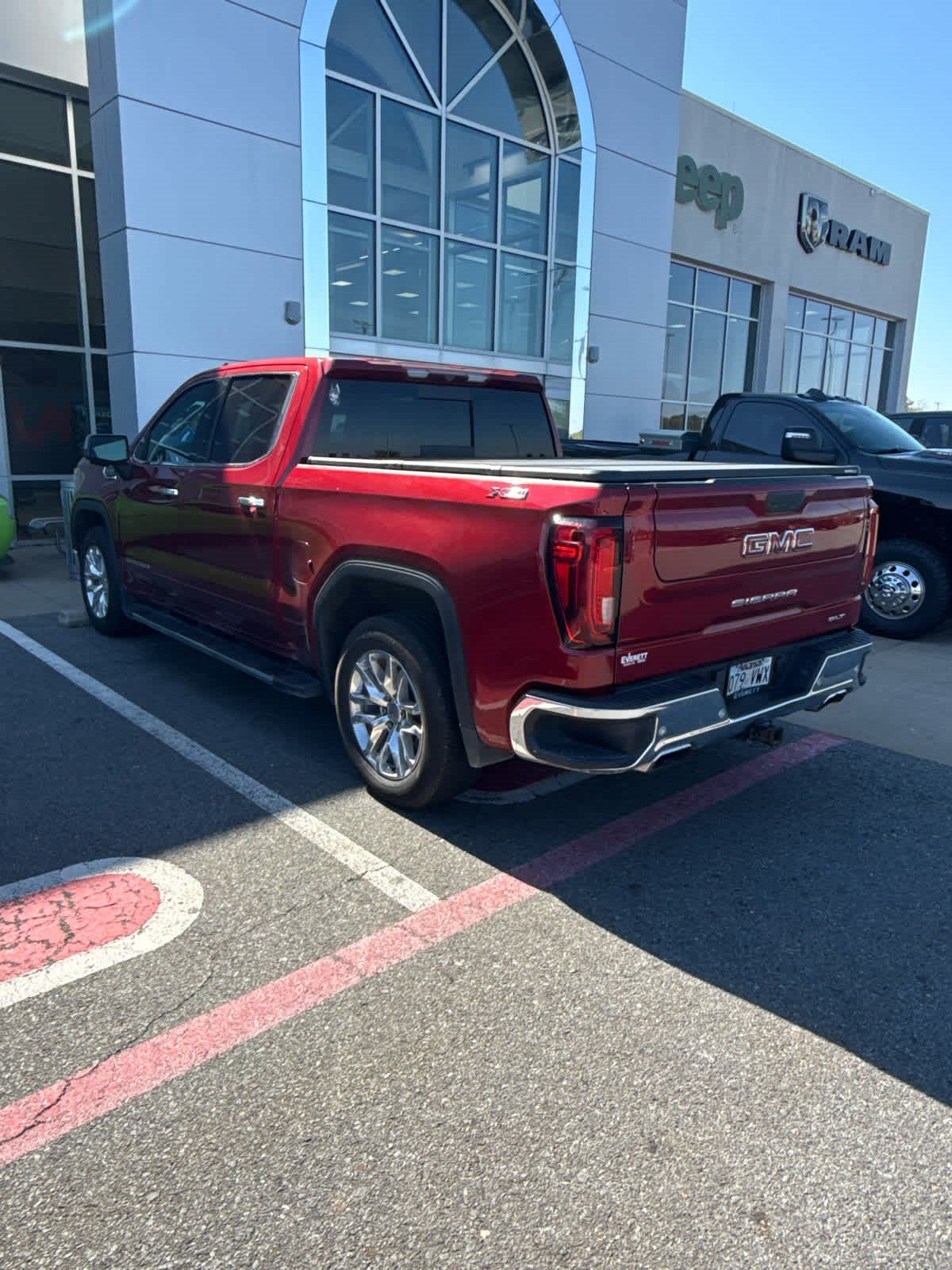 Used 2020 Red Quartz Tintcoat GMC SLT image 2