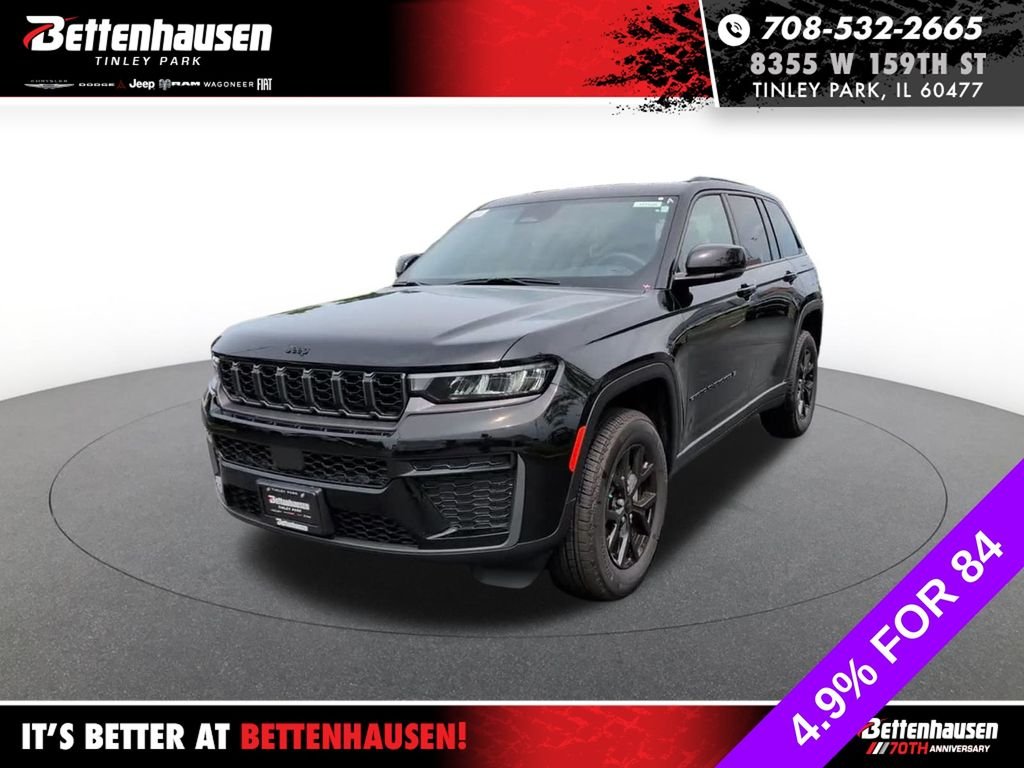 New 2026 Diamond Black Crystal Pearl-Coat Exterior Paint Jeep Altitude image 11