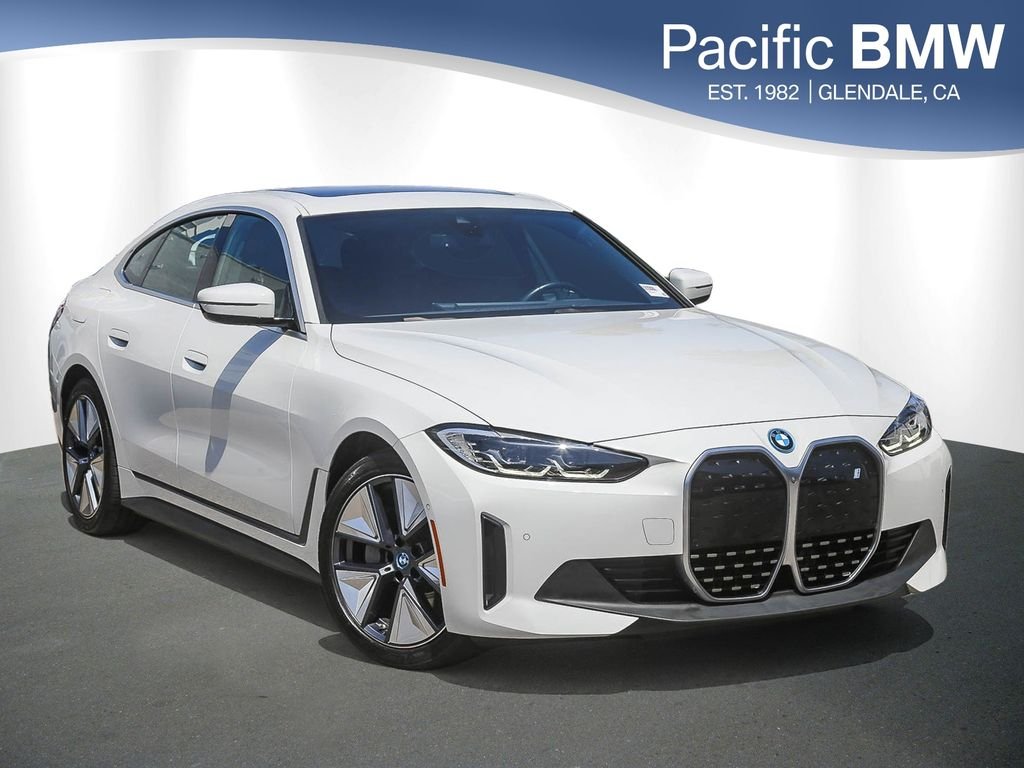 2023 BMW i4 eDrive40's photo