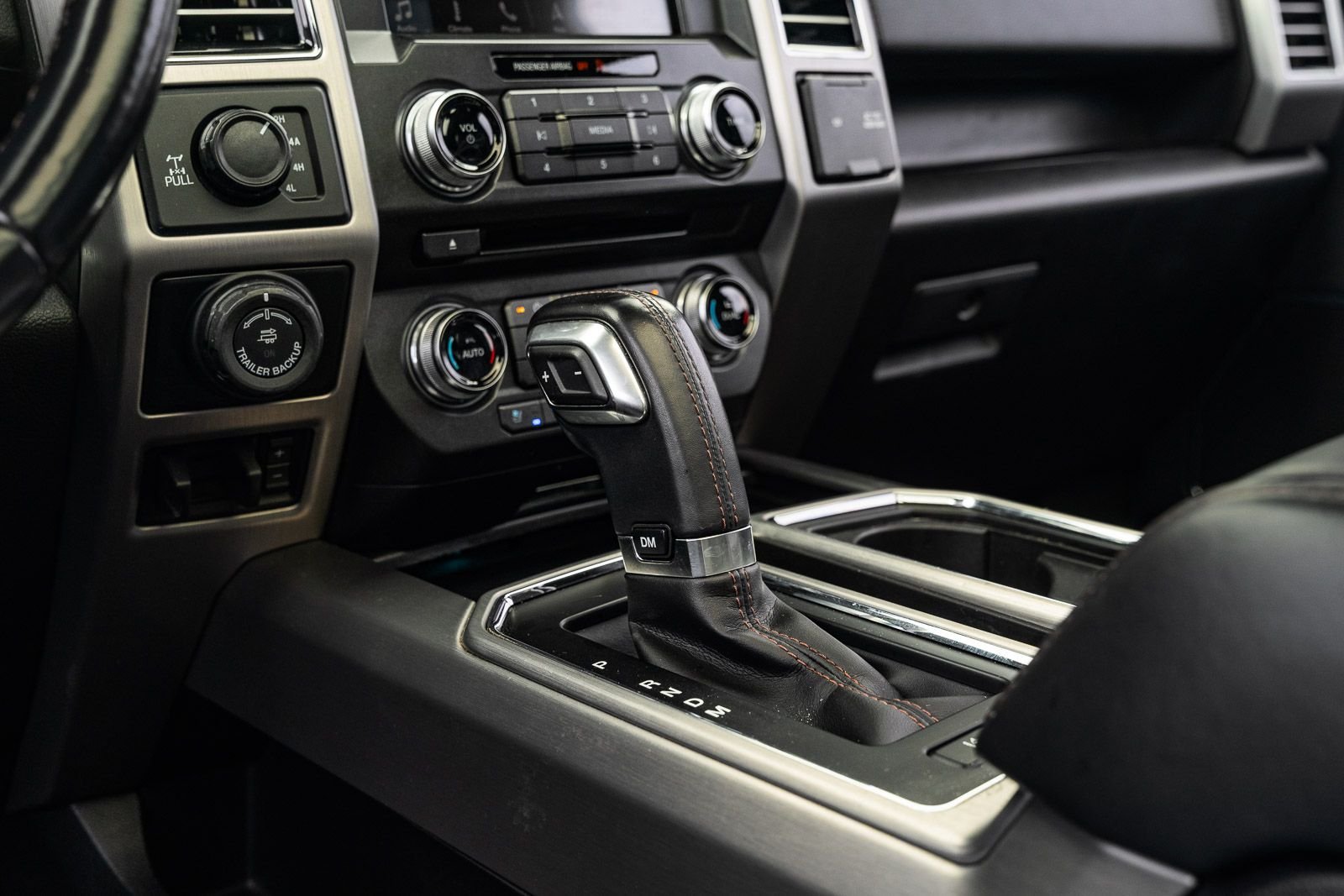 Used 2018 Black Ford Platinum image 27