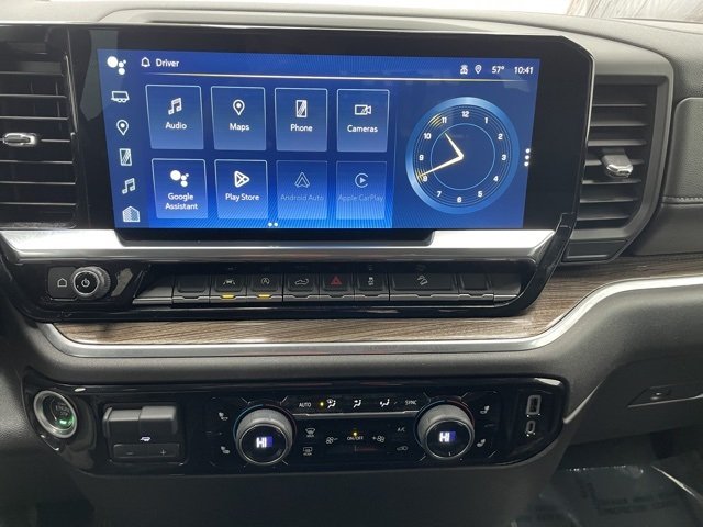 2022 Chevrolet Silverado 1500 photo 3