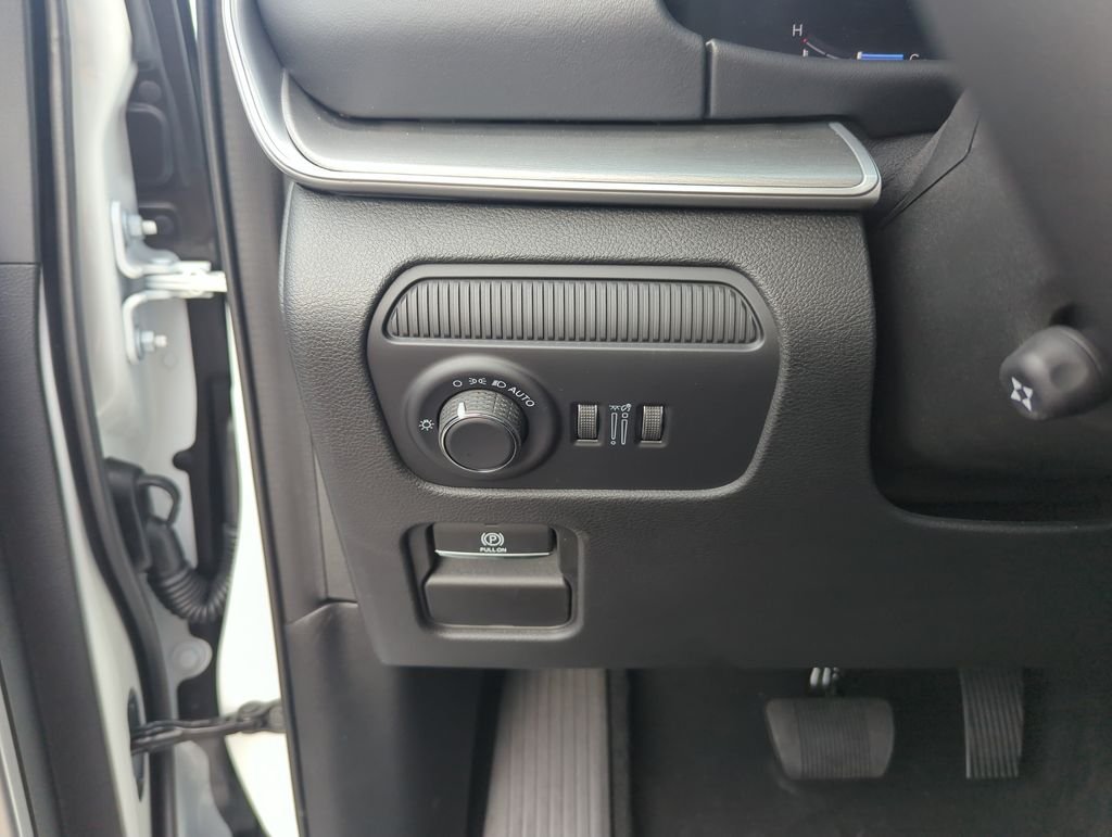 New 2026 Bright White Clearcoat Jeep Limited Reserve image 20