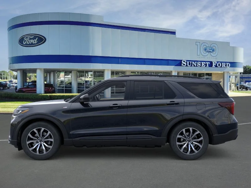 New 2026 Agate Black Metallic Ford ST-Line image 3