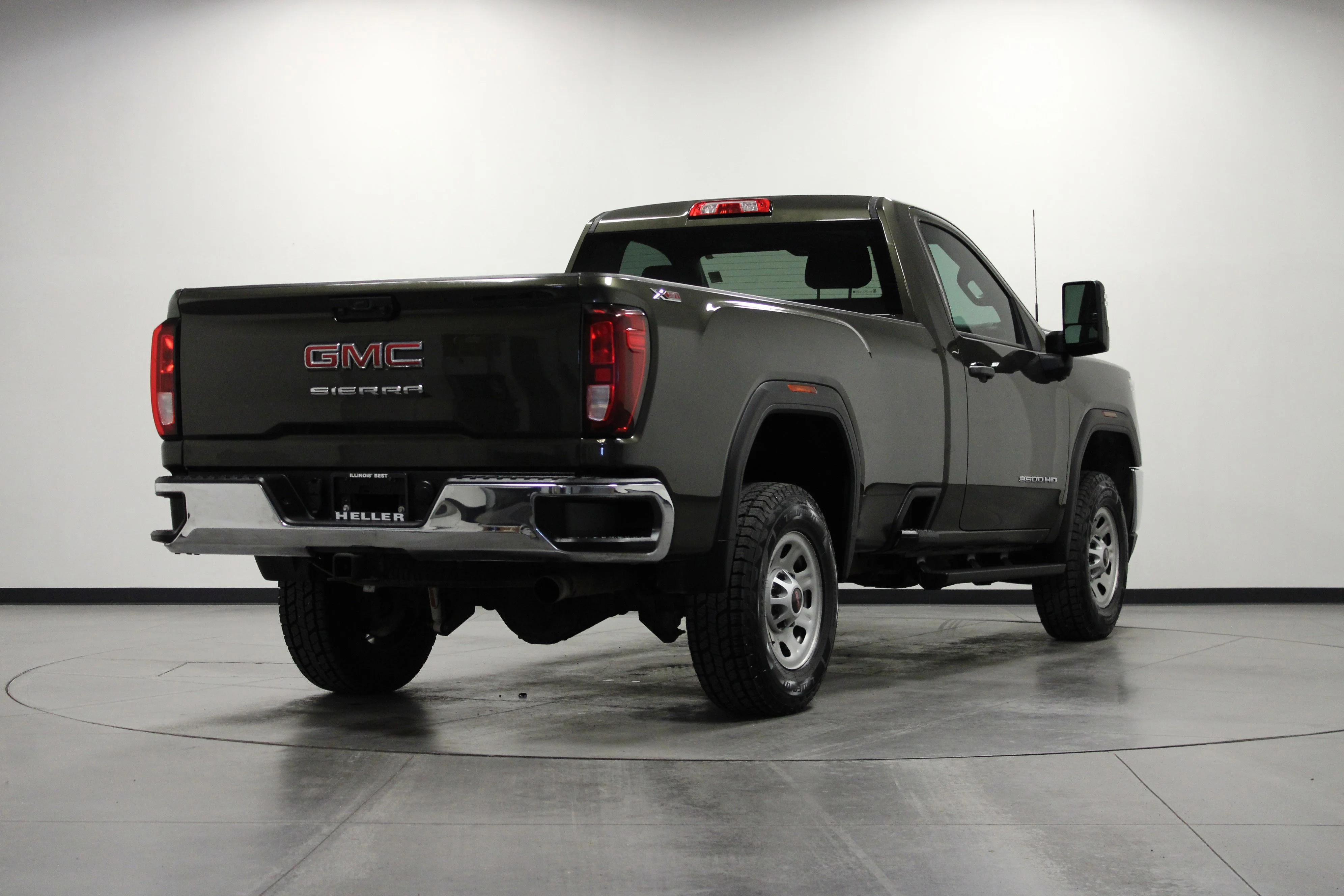 Used 2023 Forest Metallic GMC Pro image 4