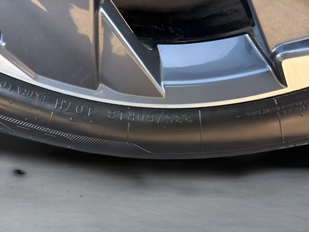 Used 2025 Gray Nissan SV image 33