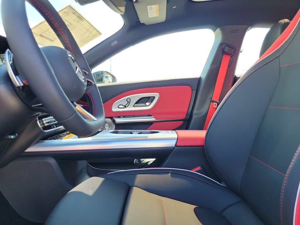 New 2027 MANUFAKTUR Alpine Grey Mercedes-Benz CLA 220 image 18