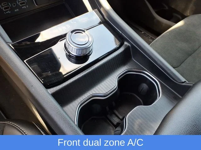 Used 2025 White Jeep Altitude image 9