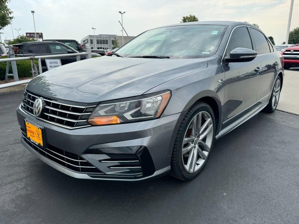 Used 2017 Platinum Gray Metallic Volkswagen 1.8T R-Line image 8