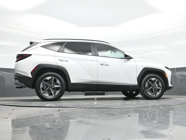 New 2026 White Hyundai SEL image 25