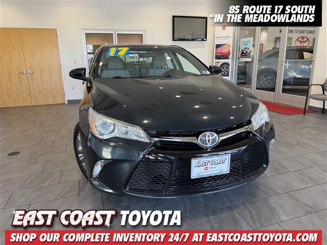 2017 Toyota Camry SE FWD photo