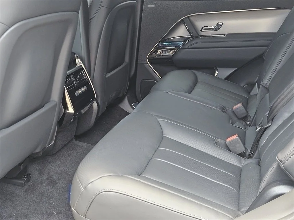 2025 Land Rover Range Rover Sport SE - Photo 30