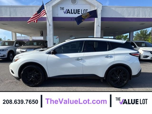 Used 2018 White Nissan SL image 1