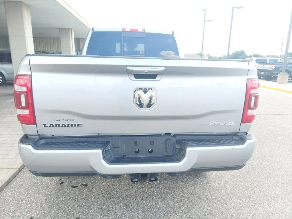 Used 2024 Silver Ram Laramie image 6