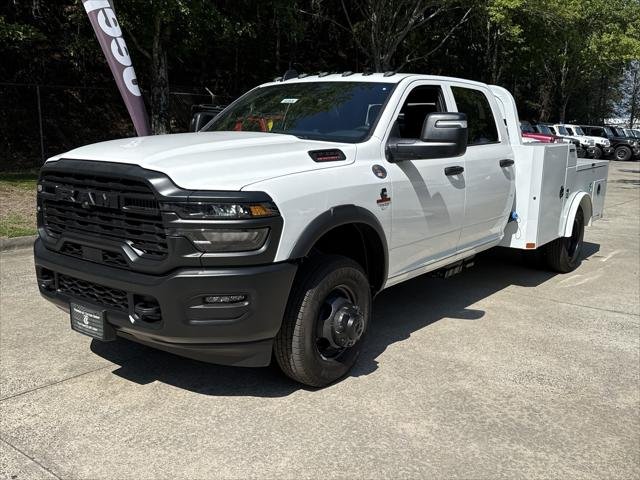 New 2026 Bright White Clear-Coat Exterior Paint RAM TRADESMAN Chassis Cab image 3