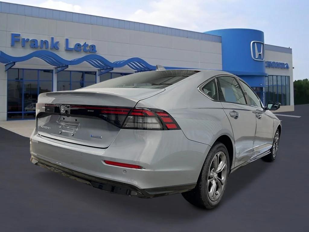New 2026 Urban Gray Pearl Honda EX-L image 5
