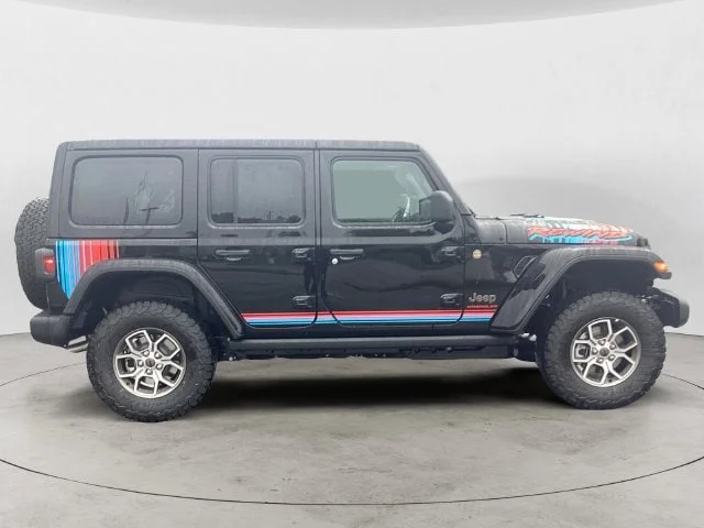 New 2027 Black Jeep 4-DOOR REWIND image 7