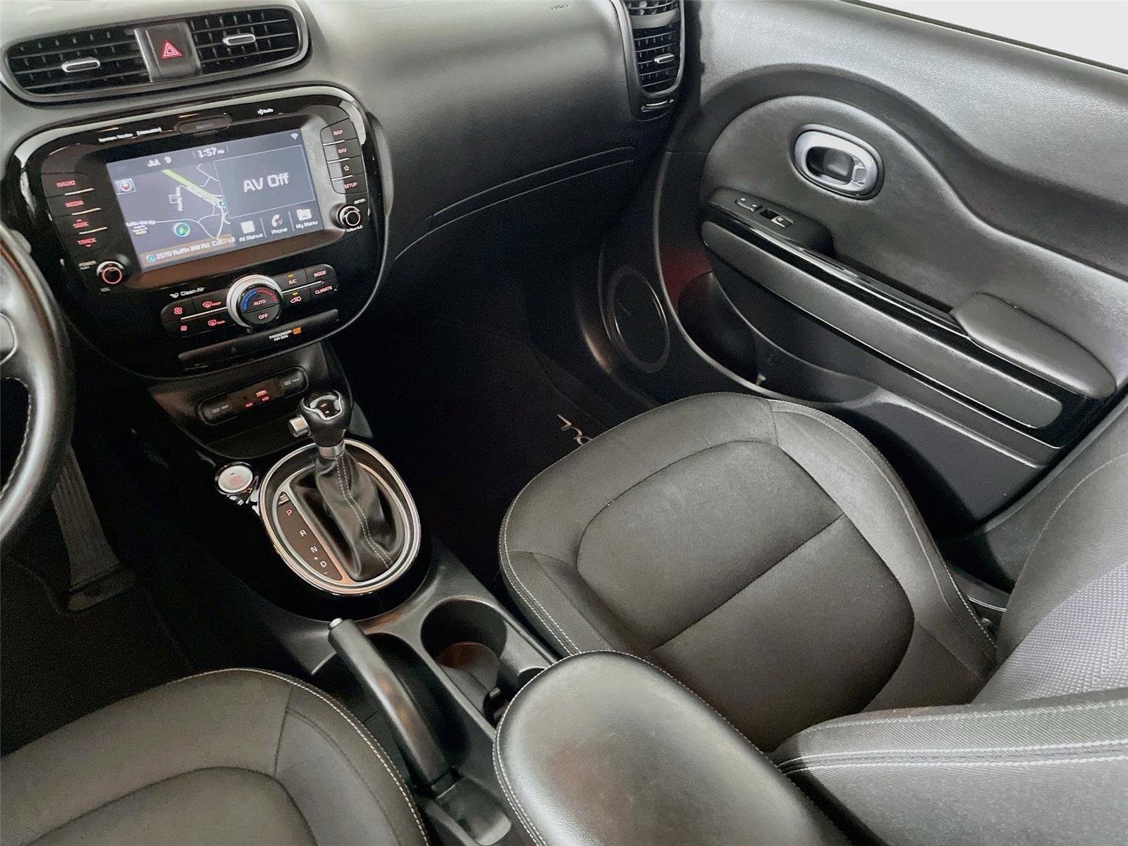 Used 2018 Titanium Gray Kia + image 24
