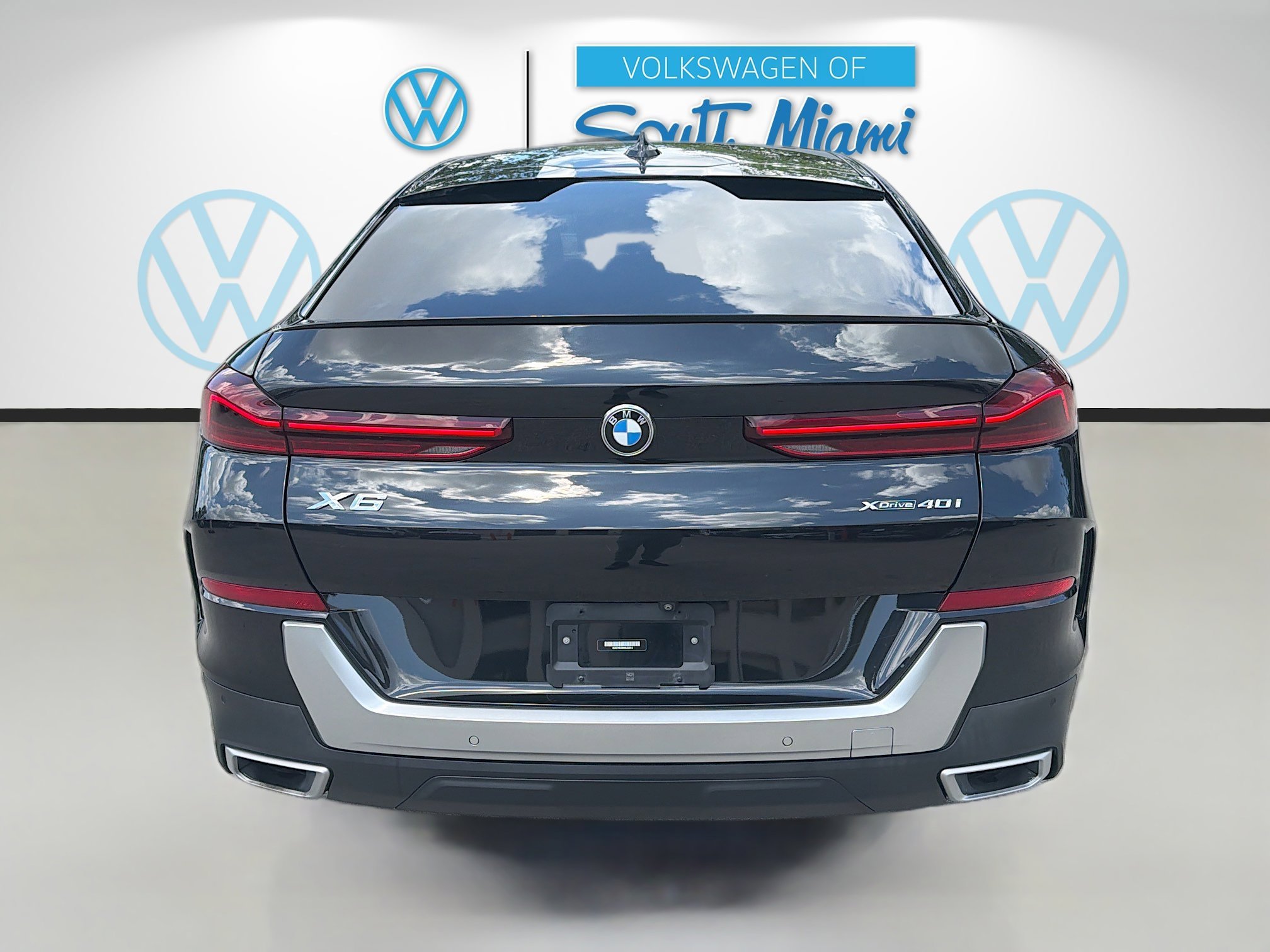 Used 2022 Black Sapphire Metallic BMW xDrive40i image 6