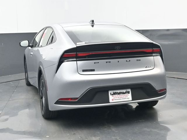 2026 Toyota Prius LE - Photo 17