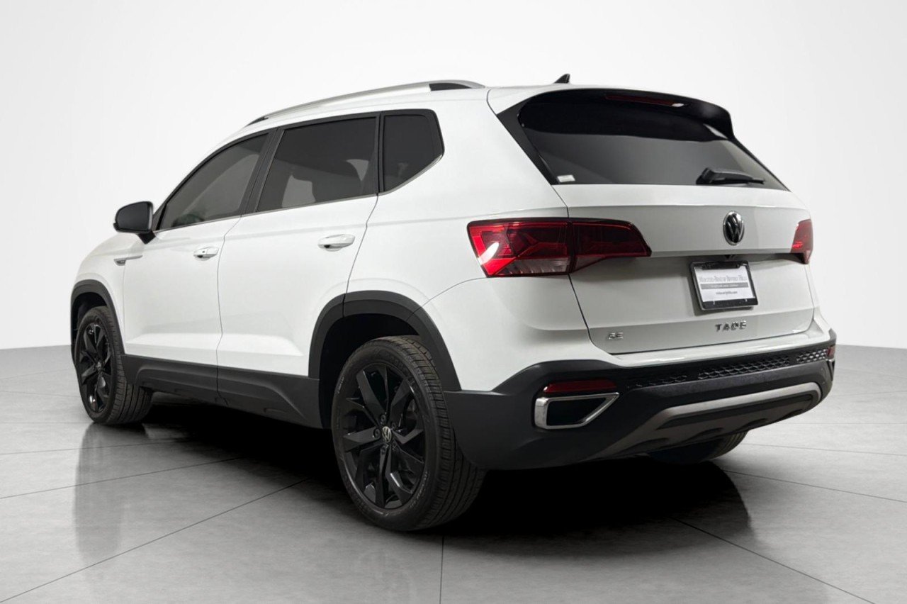 Used 2022 WHITE Volkswagen SE image 3