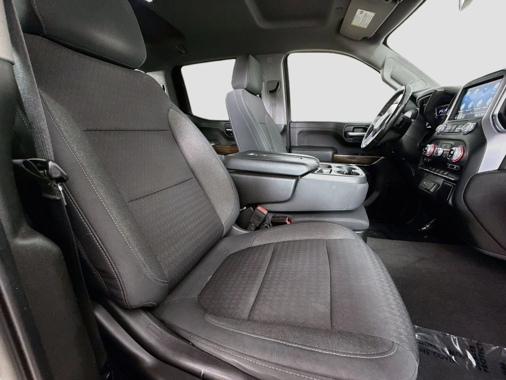 Used 2020 SUMMIT WHITE GMC SLE image 30