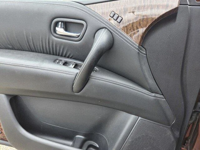 Used 2018 Forged Copper Nissan SL image 22
