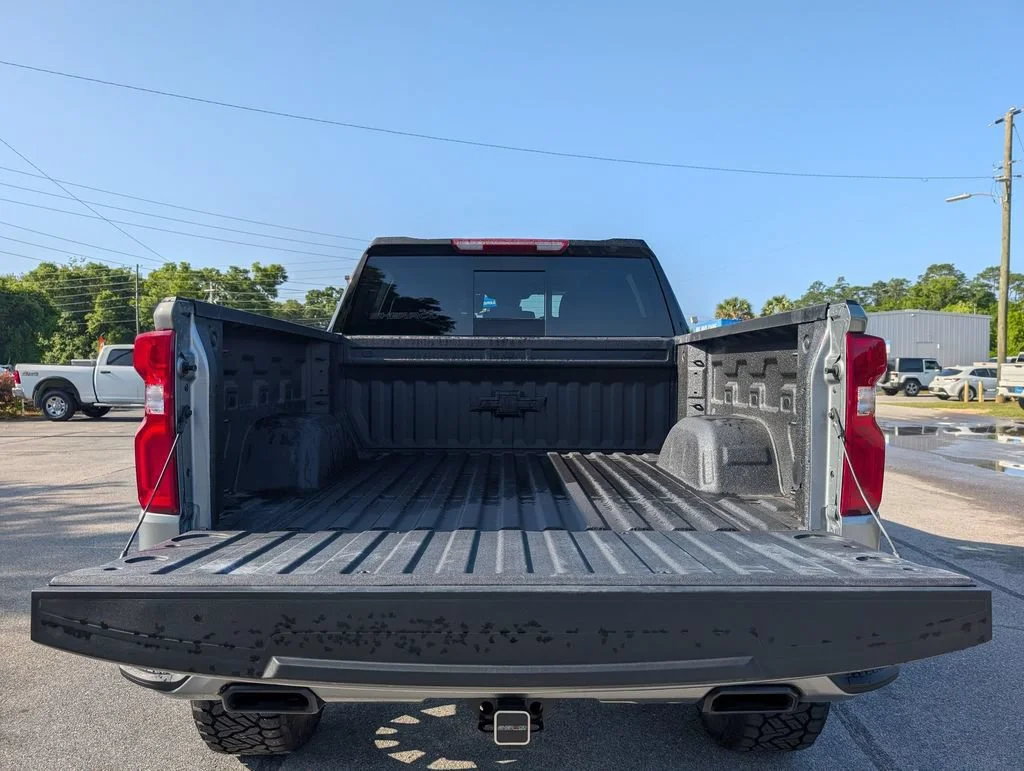 New 2026 Sterling Gray Metallic Chevrolet RST image 34