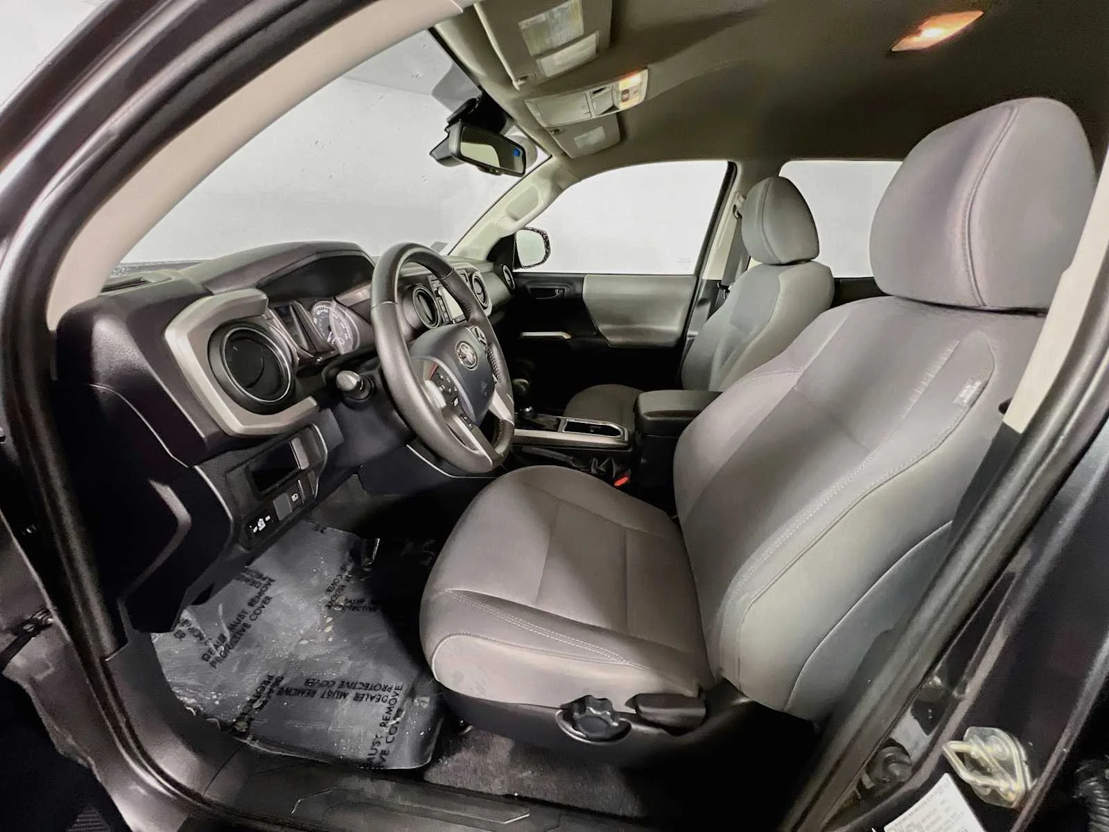 Used 2019 Magnetic Gray Metallic Toyota SR5 image 21