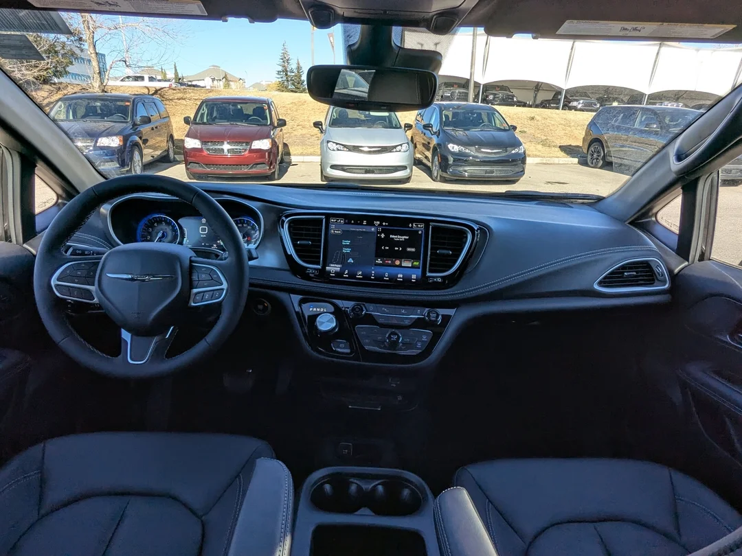New 2026 Black Chrysler Select - - AWD - Rear DVD - 360 Degree Camera - Power Sliding Doors & More! image 26