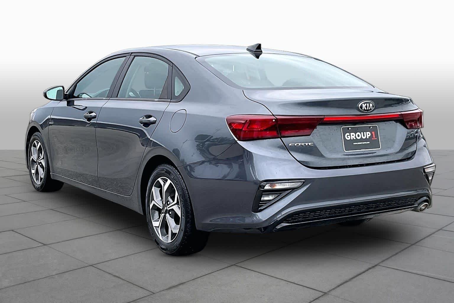 Used 2021 Gray Kia LXS image 23