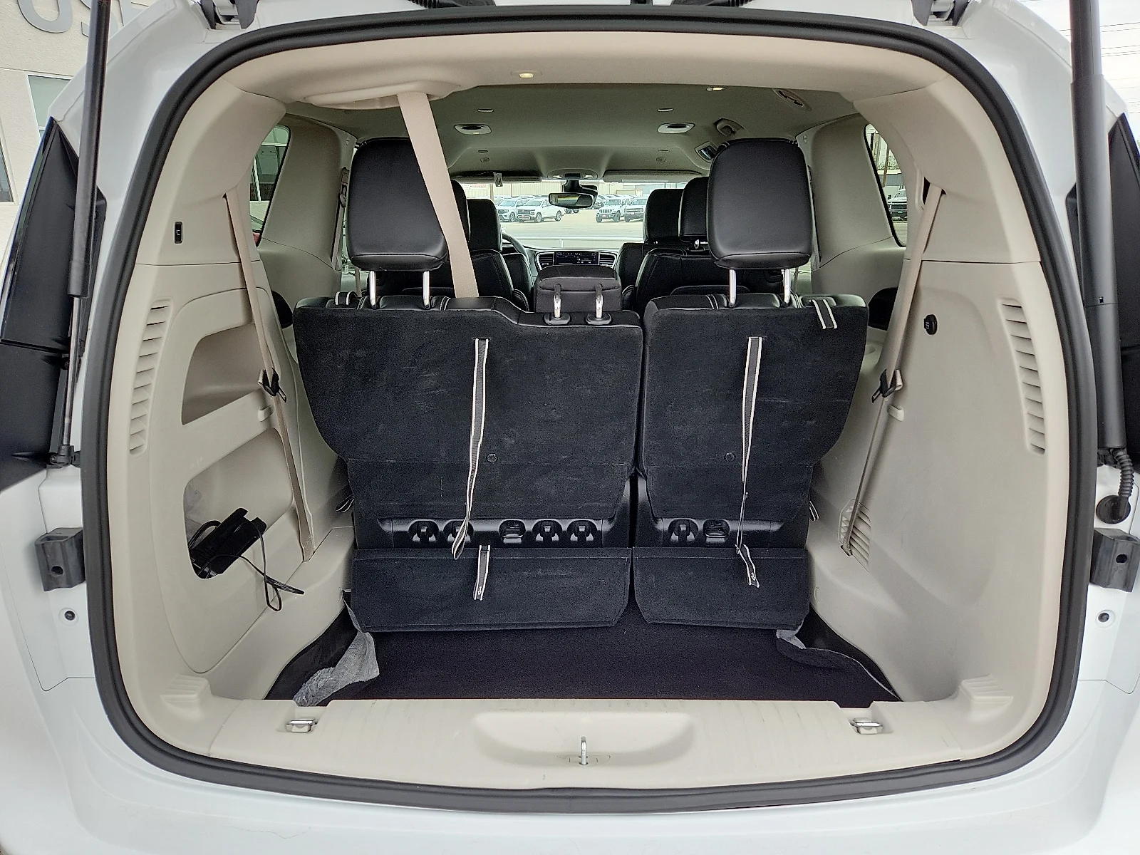 2024 Chrysler Pacifica Touring L - Photo 15