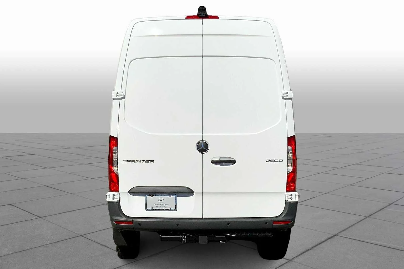 Used 2026 Arctic White Mercedes-Benz  image 4