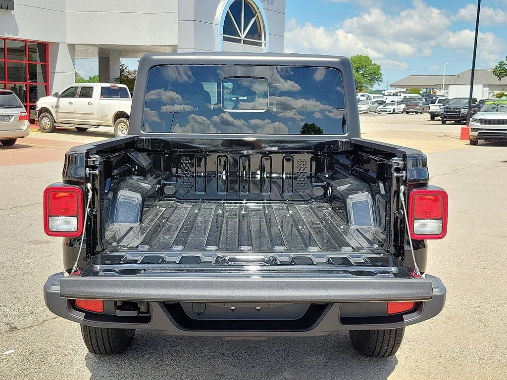 2025 Jeep Gladiator Sport S - Photo 8