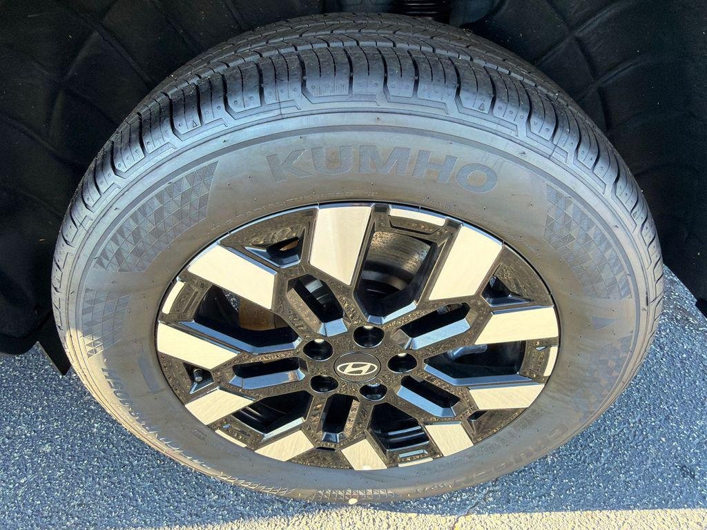 New 2026 Gray Hyundai SE FWD image 19